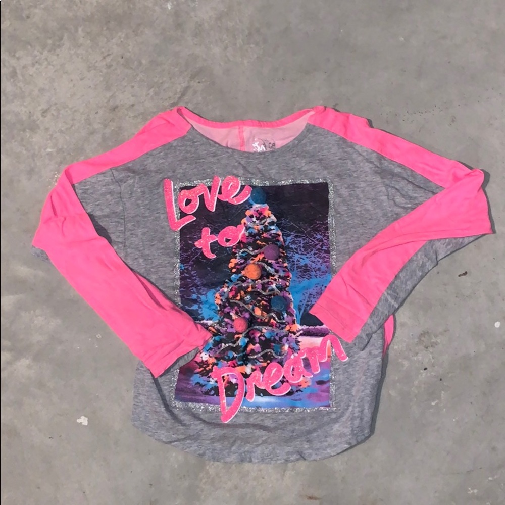 Perfect condition christmas love to dream top